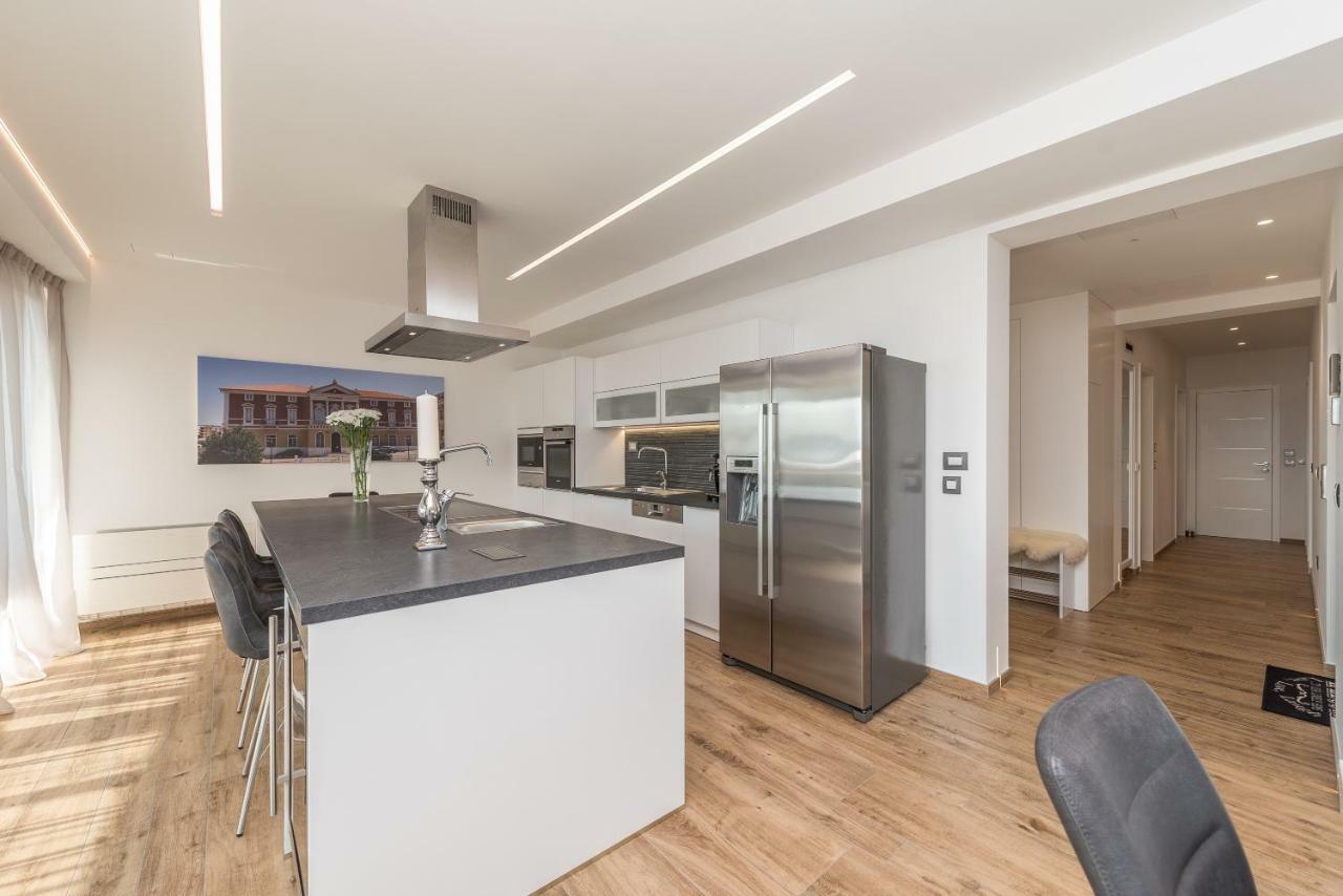 Luxury Penthouse Cosmacendi Appartement Zadar Buitenkant foto